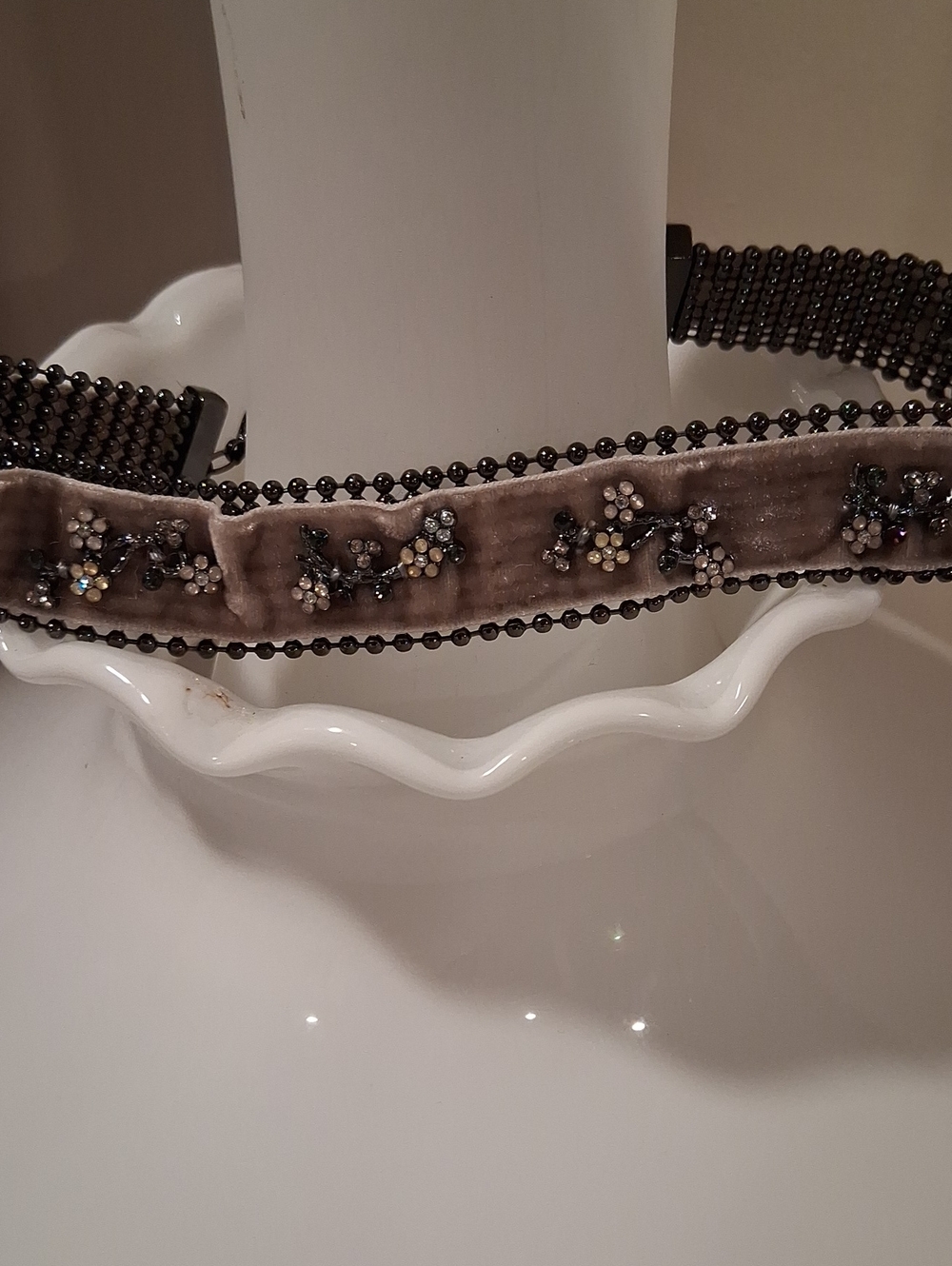 Embellished Velvet Choker Faux Rhinestones  Necklace - Taupe Or Very Lite Purple